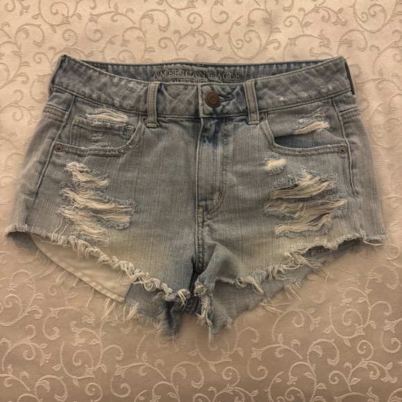 American Eagle Distressed Denim Shorts Size 4 - Picture 7 of 14